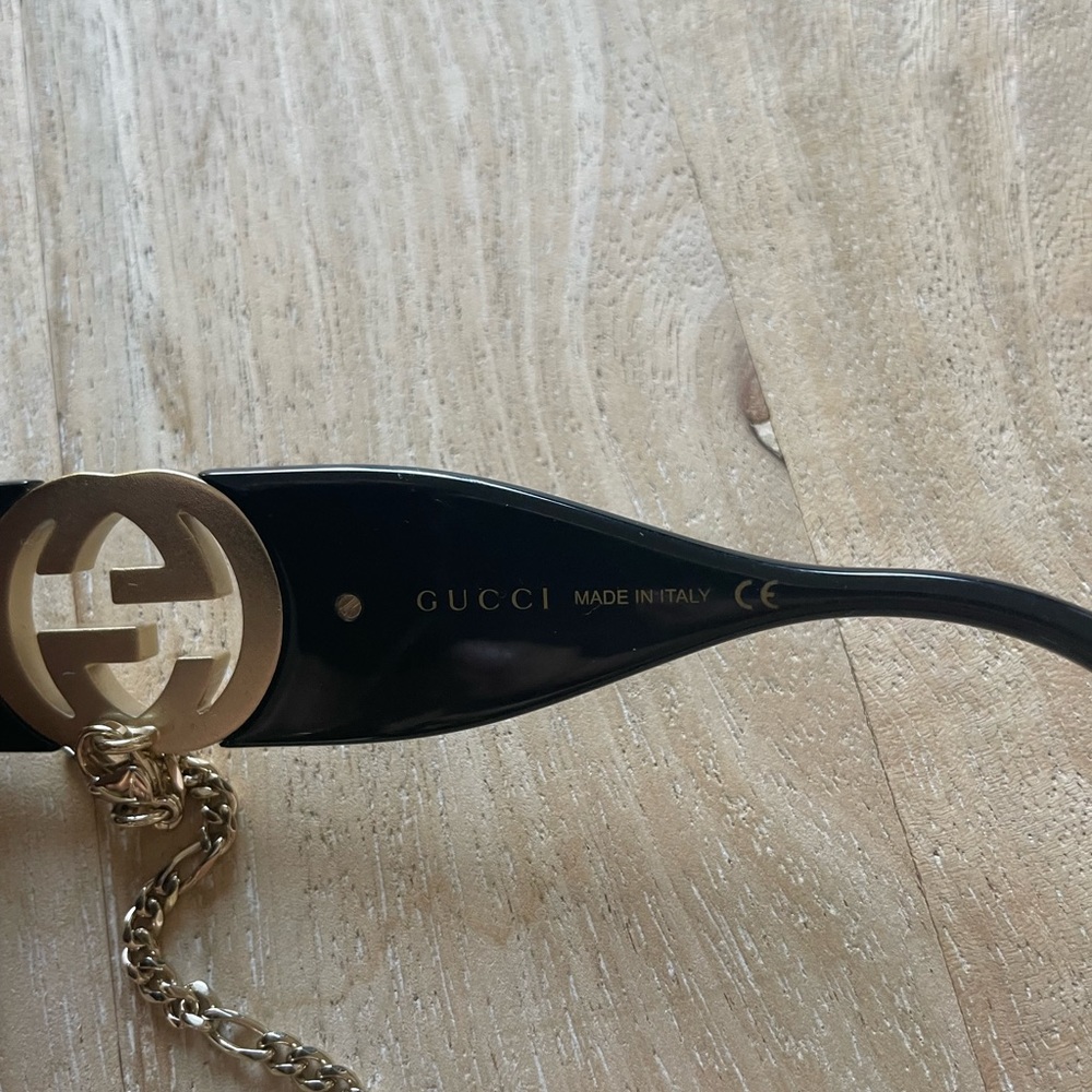 Gucci Rectangular Sunglasses With Chain - image 6
